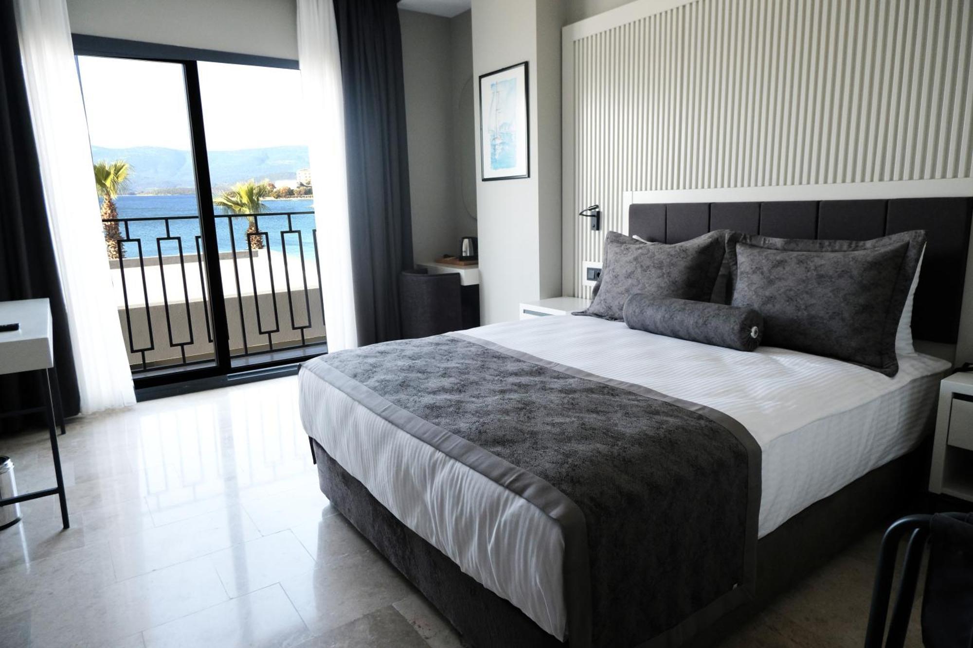 Roseira Mar-Inn Luxury Gulluk Екстериор снимка